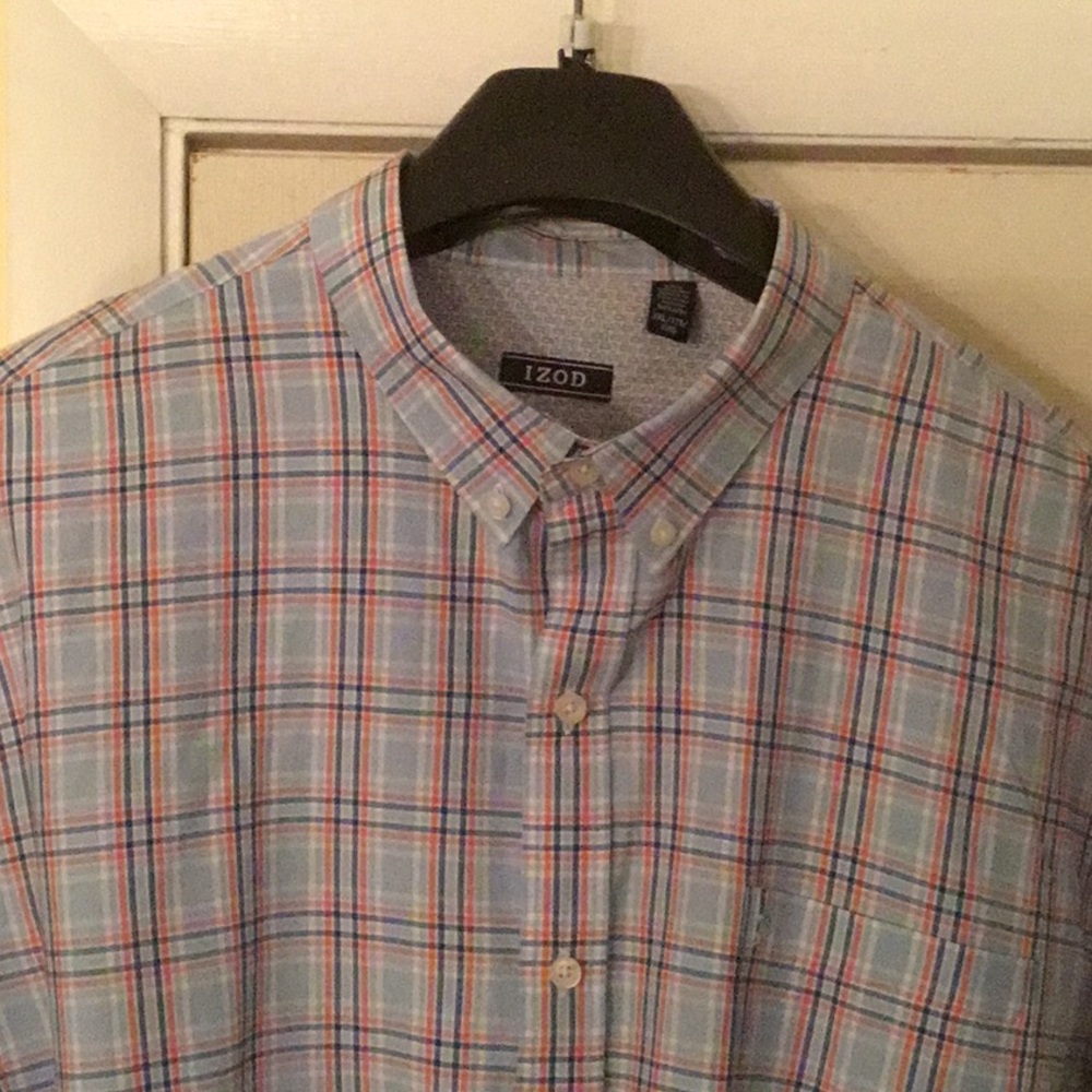 Izod light weight plaid shirt. Size XXL EXCELLENT condition